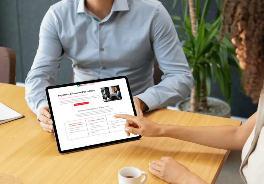Uomo e donna in carriera che stanno valutando l'offerta della landing page dedicata ai registratori di cassa e pos collegato di Olivetti Banelli srl